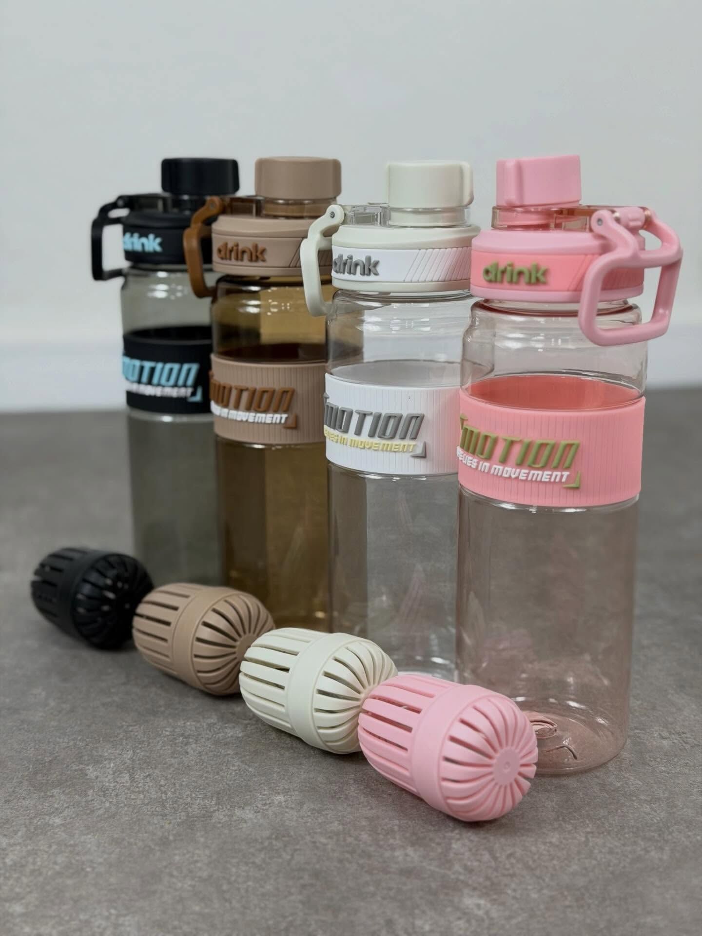 Motion 800ml Infuser Water Bottle with Built-in Fruit & Tea Strainer