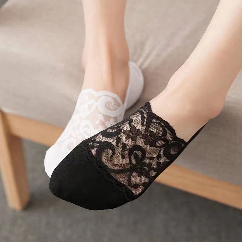 Delicate Floral Lace Non-Slip Invisible Liner Socks for Women – Breathable & Comfortable Footwear - Image 1