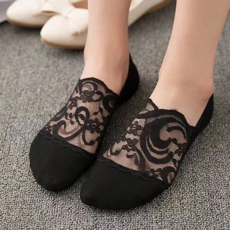 Delicate Floral Lace Non-Slip Invisible Liner Socks for Women – Breathable & Comfortable Footwear - Image 6