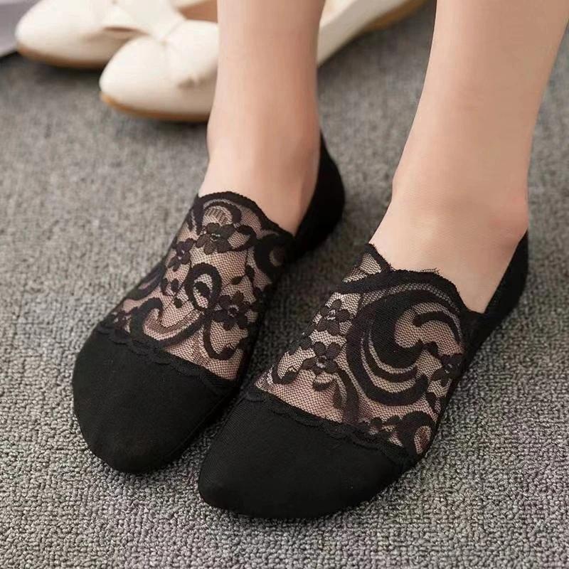 Delicate Floral Lace Non-Slip Invisible Liner Socks for Women – Breathable & Comfortable Footwear - Image 6
