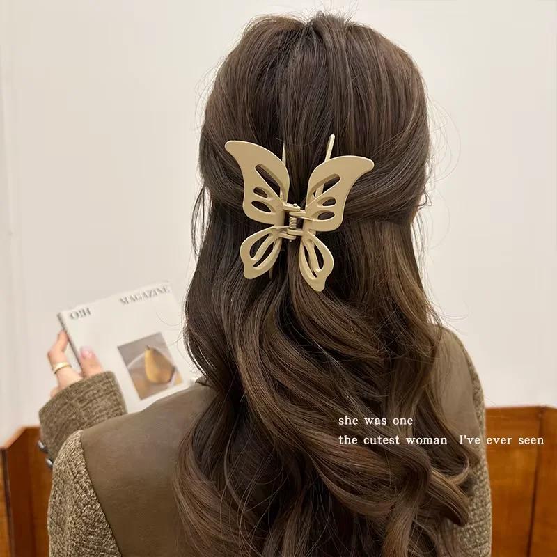 Elegant Matte Hollow Butterfly Hair Claw Clip for Thick Hair – Vintage Inspired Design alternate