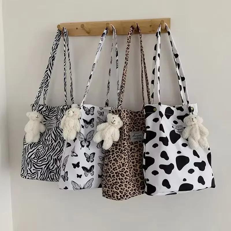 Fashionable Printed Canvas Shoulder Tote Bag for Everyday Style & Shopping - Image 1