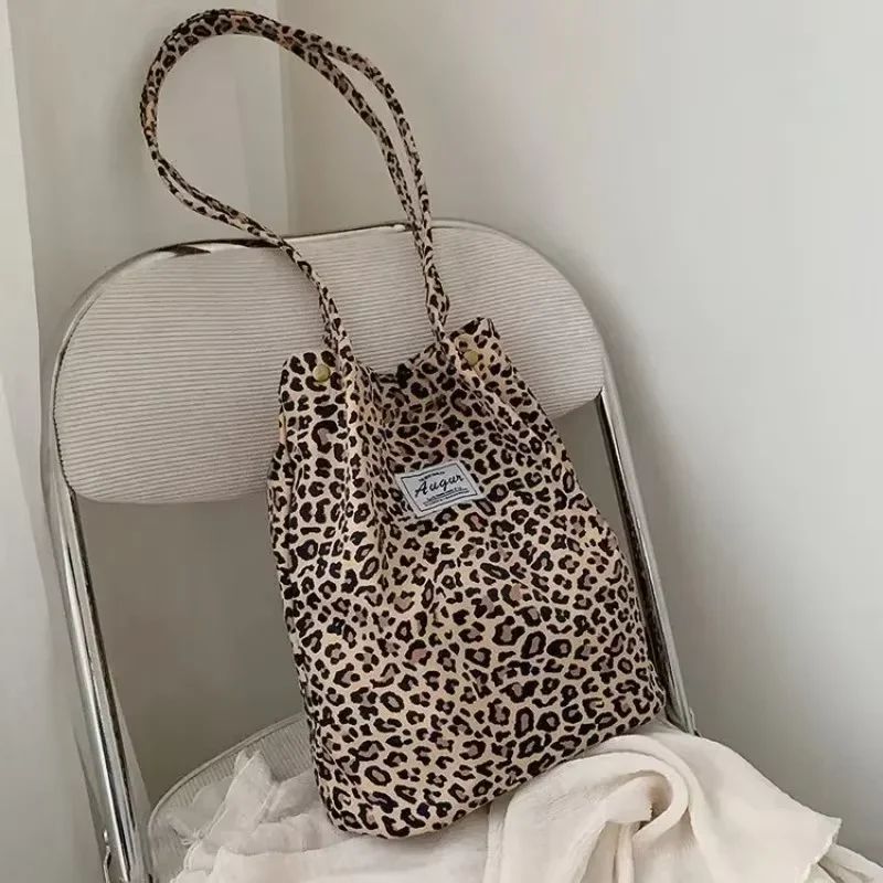 Fashionable Printed Canvas Shoulder Tote Bag for Everyday Style & Shopping - Image 8