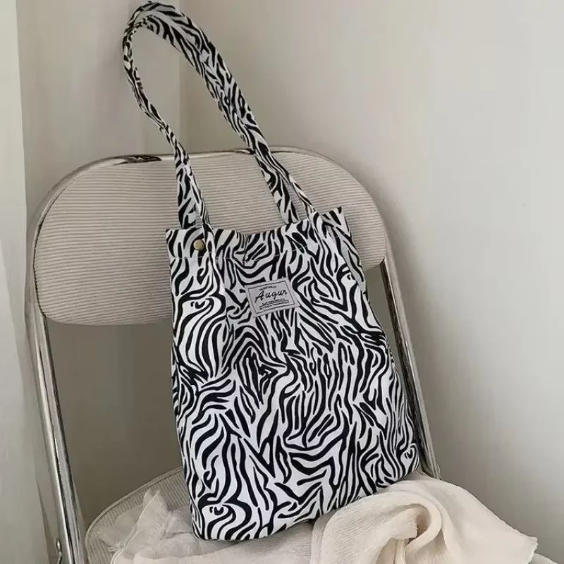 Fashionable Printed Canvas Shoulder Tote Bag for Everyday Style & Shopping - Image 10