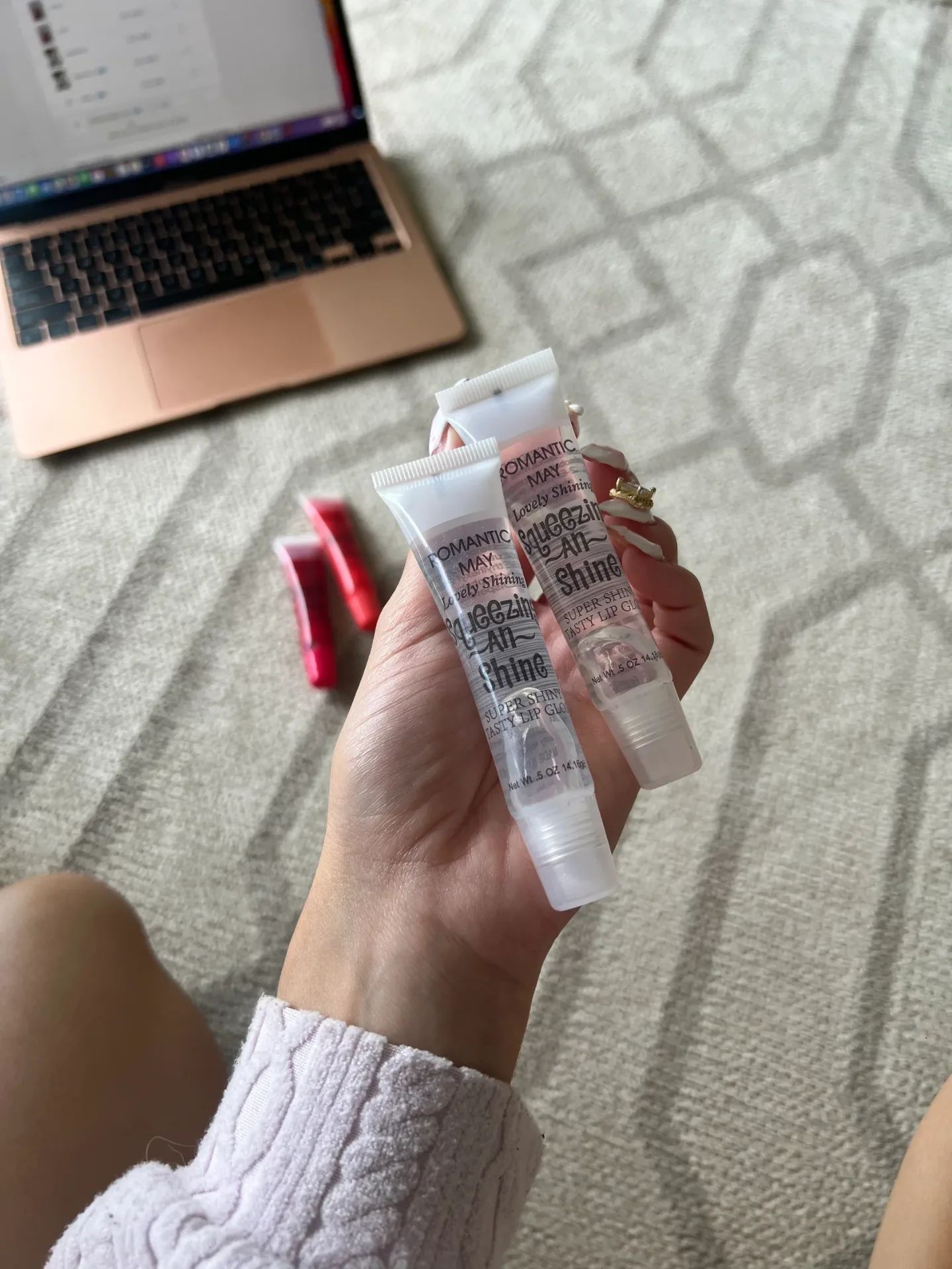 Squeezing n' Shine All-in-One Clear Lip Gloss & Hydrating Balm Tubes – Value Pack (Copy) alternate