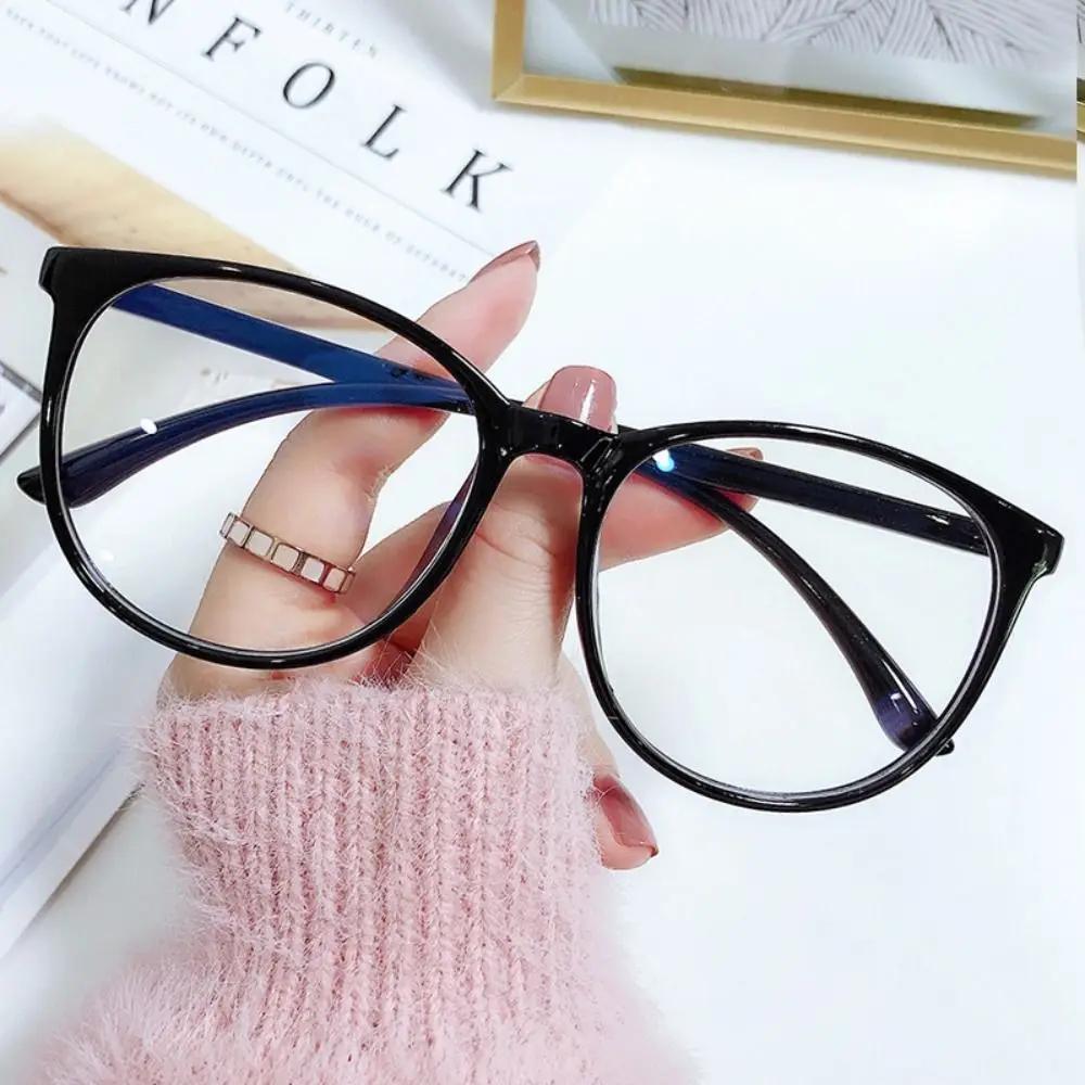 Stylish Unisex Round Frame Anti-Blue Light Glasses for Digital Screen Protection & Everyday Wear - Image 9